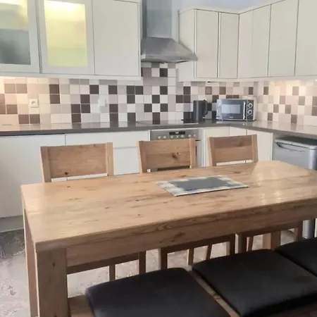 Apartment Kouros And