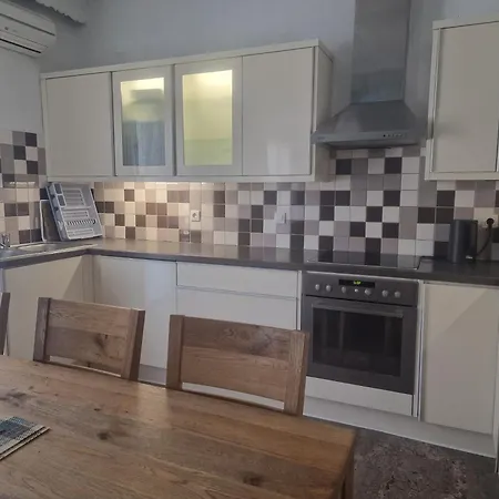 Kouros Appartement Agios Nikolaos (Corfu)