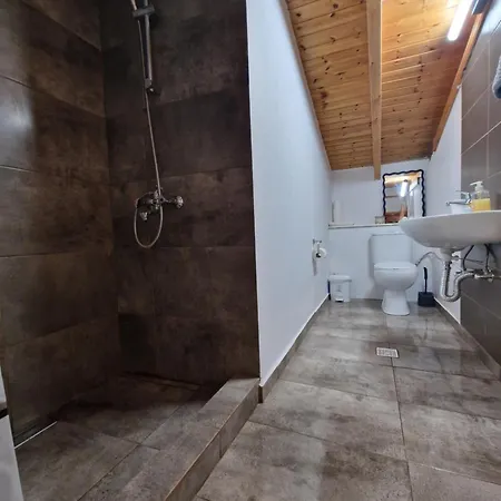 Kouros Apartmán Agios Nikolaos (Corfu)